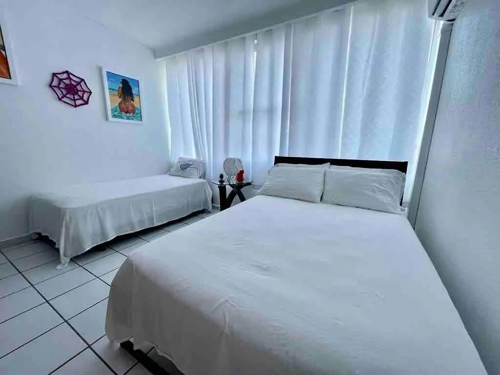 Condado Beachfront Tantra Apartment Сан-Хуан