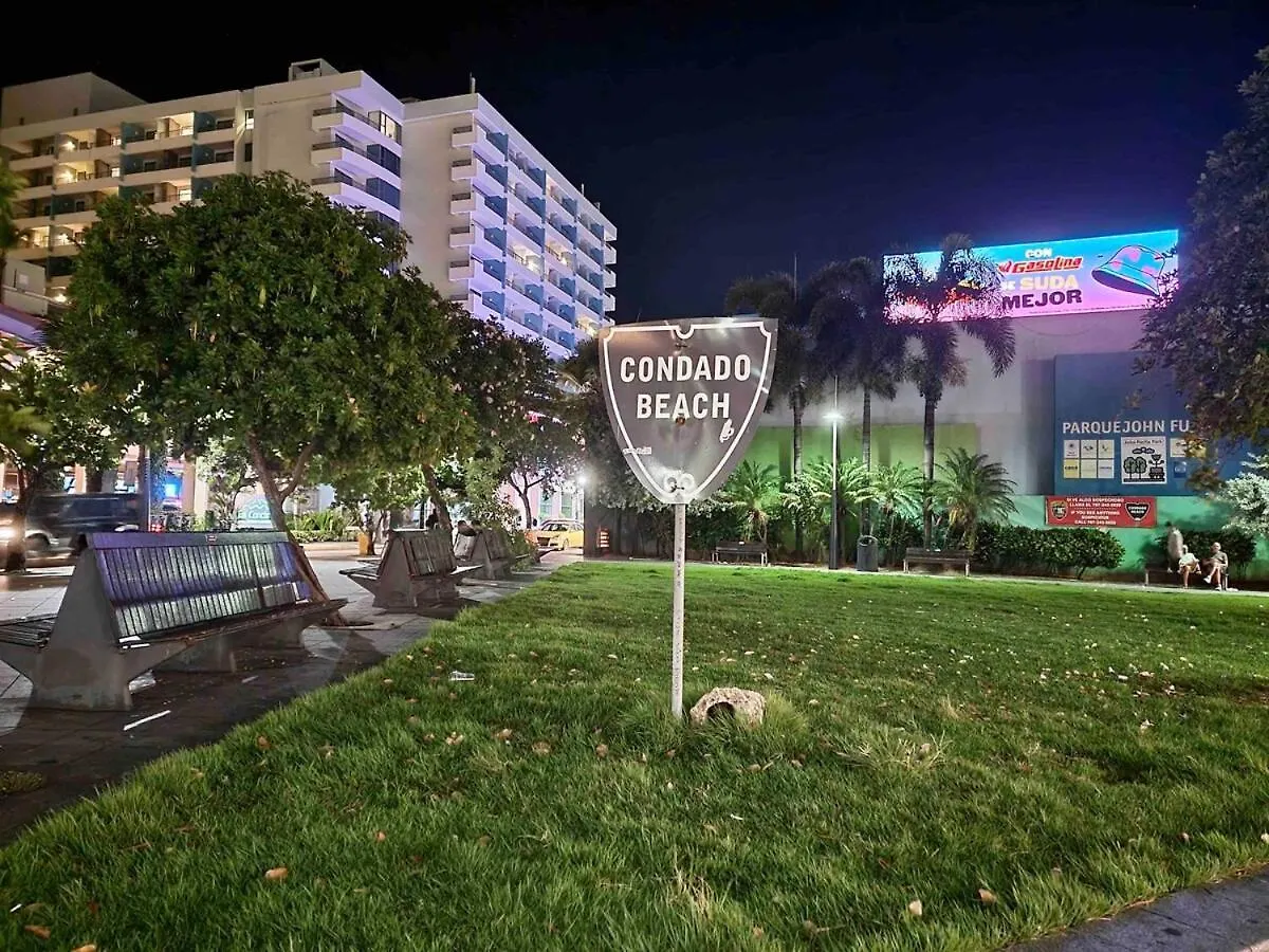 Condado Beachfront Tantra Apartment Сан-Хуан